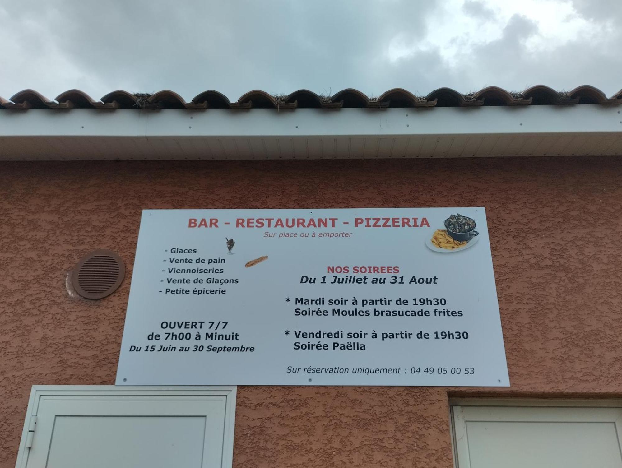 La Maison Bleue Калвисон Екстериор снимка
